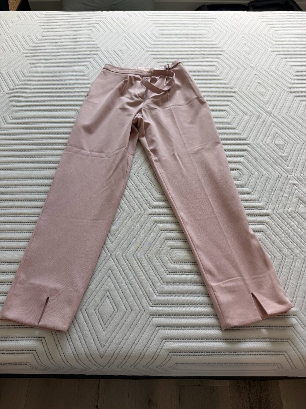 Ted Baker pink pants, size 0, never worn.